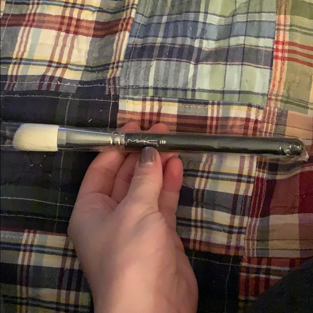 Mac makeup brush